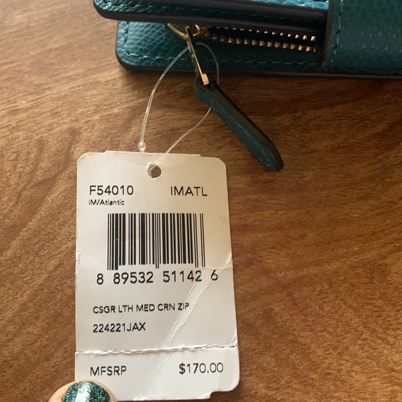 Blue NEW with tag Coach wallet Length: 4in width: 5.5in - Picture 4 of 4